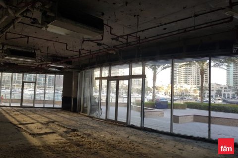 Tienda en Dubai Marina, Dubai, 511.2 m², № 72146 - foto 11