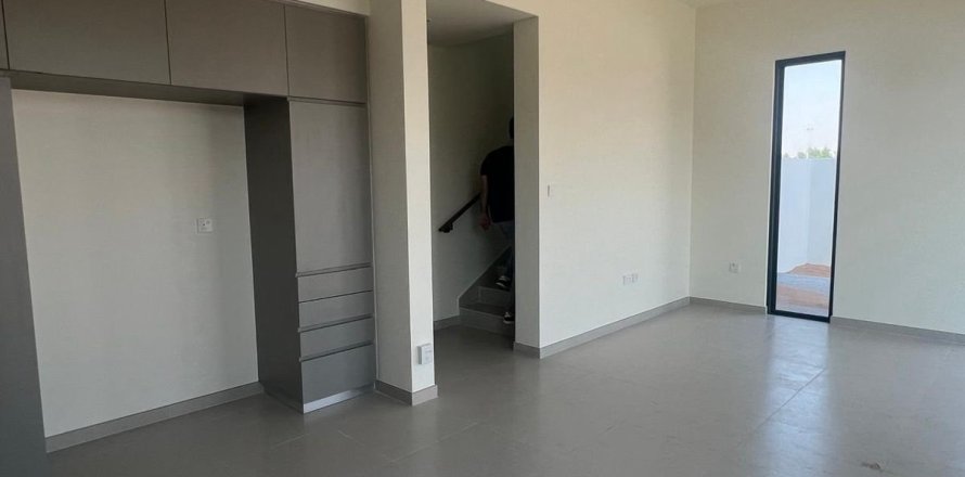 Таунхаус в Дубае, 4 спальни, 263.3м², № 72147