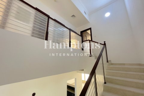 Снять в аренду таунхаус в Murooj Al Furjan, Al Furjan, Дубай: 4 спальни, 209.96078000м², № 72086 - фото 1