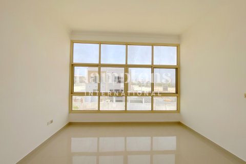 Снять в аренду таунхаус в Murooj Al Furjan, Al Furjan, Дубай: 4 спальни, 209.96078000м², № 72086 - фото 13