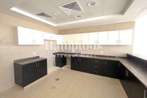 Снять в аренду таунхаус в Murooj Al Furjan, Al Furjan, Дубай: 4 спальни, 209.96078000м², № 72086 - фото 10