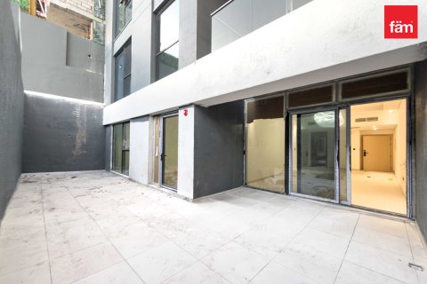 Купить квартиру в Дубае: 2 спальни, 155м², № 84602 - фото 3