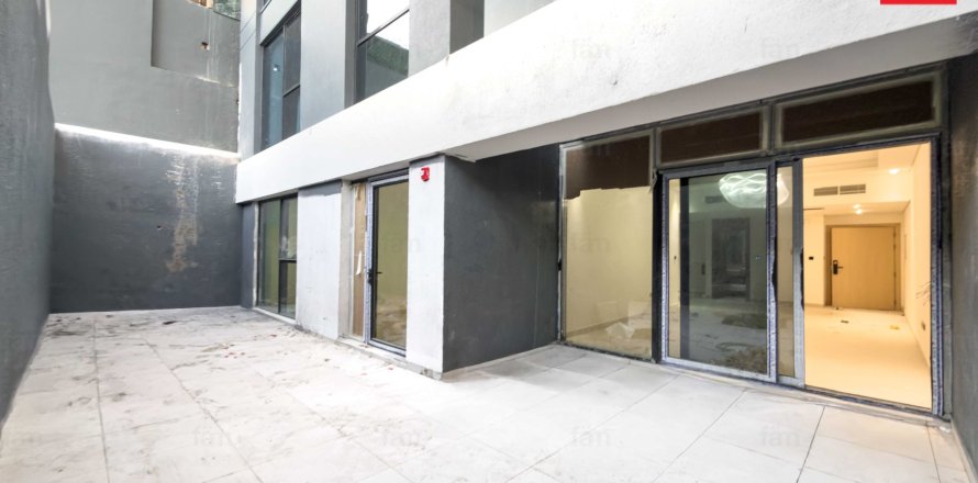 Квартира в Дубае, 2 спальни, 155м², № 84602