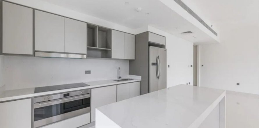 Appartement à Dubai, 3 chambres, 195 m², № 5739