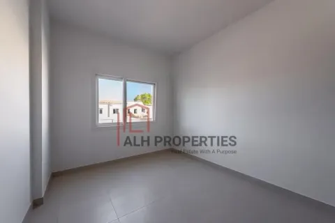 Townhouse in Dubai Land, Dubai 3 bedrooms, 260 sq.m. № 92828 - photo 15