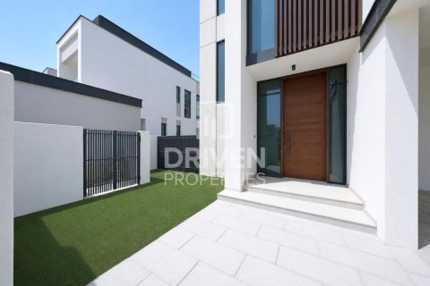 Townhouse in Al Furjan, Dubai 4 bedrooms, 166.2 sq.m. № 143169 - photo 20