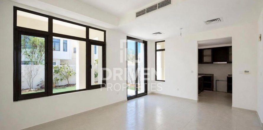 Villa in Mira Oasis, Reem, Dubai 3 bedrooms, 260.13 sq.m. № 143165