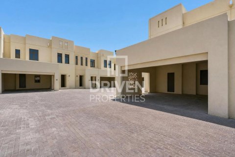 Villa in Mira Oasis, Reem, Dubai 3 bedrooms, 260.13 sq.m. № 143165 - photo 6