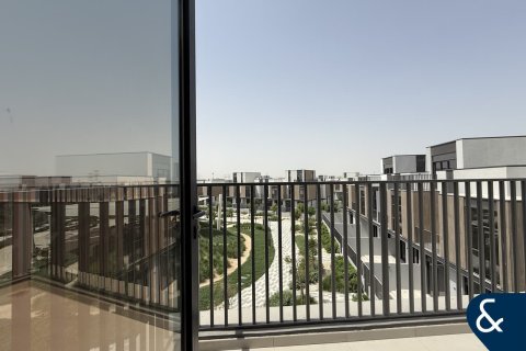 Купить виллу в Мудоне, Дубай: 4 спальни, 460м², № 91227 - фото 13