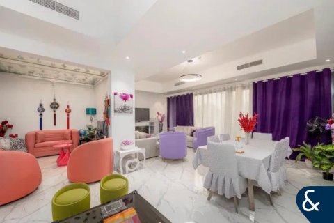 Adosado en Al Furjan, Dubai, 4 dormitorios, 269 m², № 91220 - foto 5
