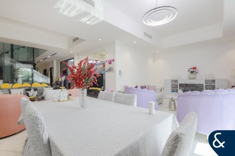 Townhouse in Al Furjan, Dubai 4 bedrooms, 269 sq.m. № 91220 - photo 5