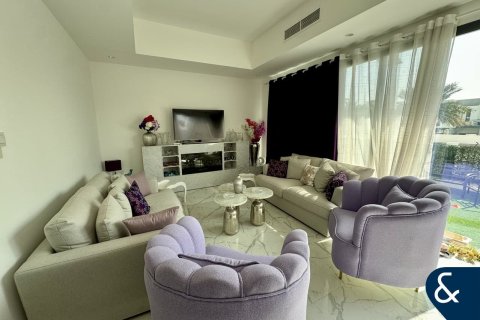 Adosado en Al Furjan, Dubai, 4 dormitorios, 269 m², № 91220 - foto 7