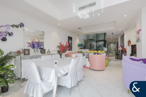 Townhouse in Al Furjan, Dubai 4 bedrooms, 269 sq.m. № 91220 - photo 2