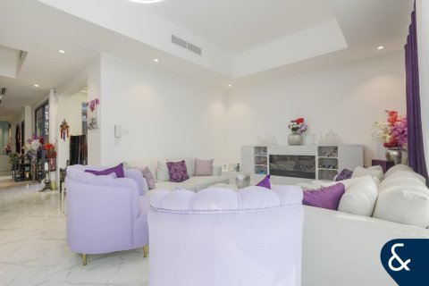 Townhouse in Al Furjan, Dubai 4 bedrooms, 269 sq.m. № 91220 - photo 6