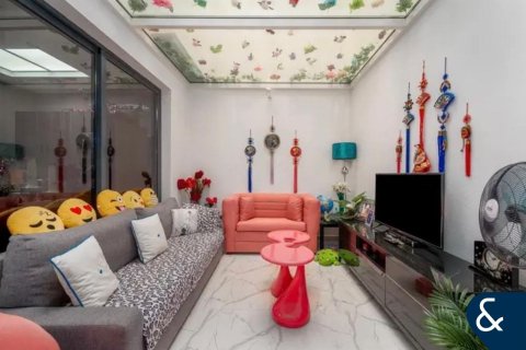 Adosado en Al Furjan, Dubai, 4 dormitorios, 269 m², № 91220 - foto 8