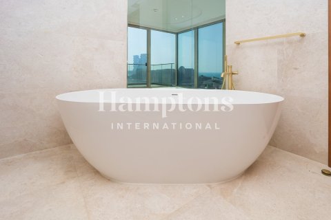 Apartamento en FIVE Palm Jumeirah, Palm Jumeirah, Dubai, 3 dormitorios, 187.84986600 m², № 77581 - foto 24