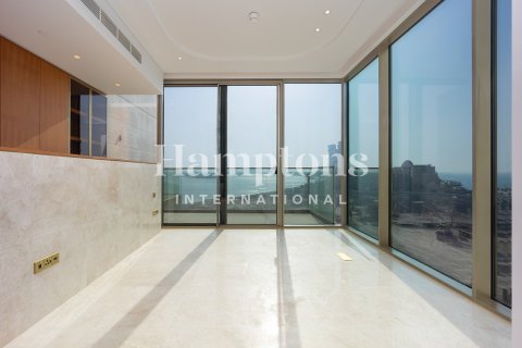 Apartamento en FIVE Palm Jumeirah, Palm Jumeirah, Dubai, 3 dormitorios, 187.84986600 m², № 77581 - foto 2