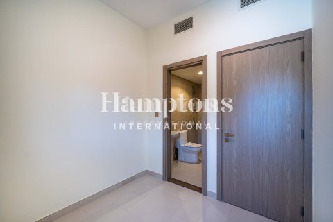 Снять в аренду таунхаус в DAMAC Hills (Akoya by DAMAC), Дубай: 4 спальни, 261.05743000м², № 77583 - фото 8