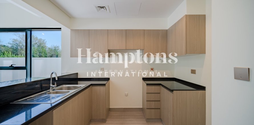 Таунхаус в DAMAC Hills (Akoya by DAMAC), Дубай, 4 спальни, 261.057м², № 77583