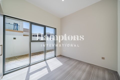 Снять в аренду таунхаус в DAMAC Hills (Akoya by DAMAC), Дубай: 4 спальни, 261.05743000м², № 77583 - фото 10