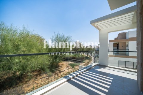 Снять в аренду таунхаус в DAMAC Hills (Akoya by DAMAC), Дубай: 4 спальни, 261.05743000м², № 77583 - фото 13