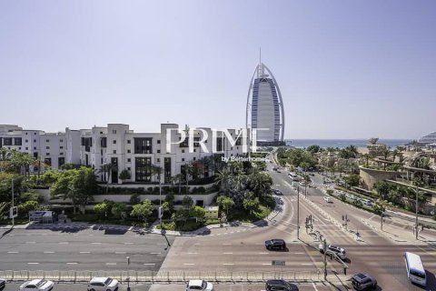 Купить квартиру в Умм-Сукейме, Дубай: 4 спальни, 356м², № 24954 - фото 21