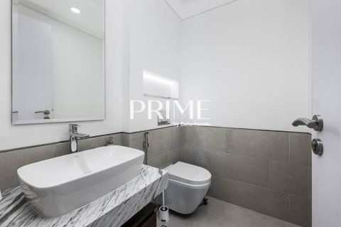 Купить квартиру в Умм-Сукейме, Дубай: 4 спальни, 356м², № 24954 - фото 20