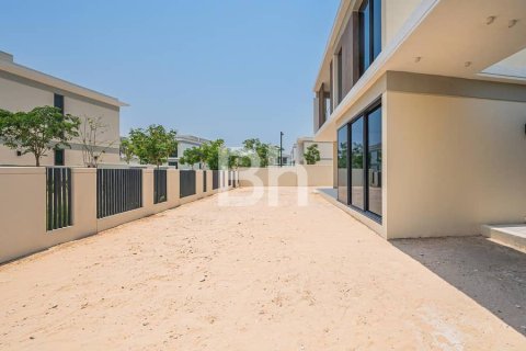 Villa à Tilal Al Ghaf, Dubai, 5 chambres, 669 m², № 24955 - photo 4