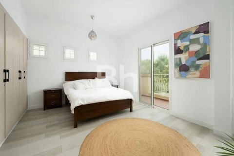 Villa en The Springs, Dubai, 3 dormitorios, 336 m², № 24951 - foto 2