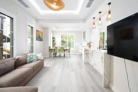 Villa en The Springs, Dubai, 3 dormitorios, 336 m², № 24951 - foto 17