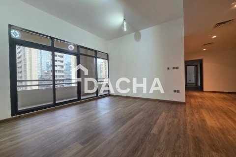 Apartment in Greens, Dubai 3 bedrooms, 155 sq.m. № 104772 - photo 9