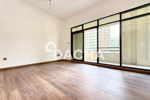 Apartment in Greens, Dubai 3 bedrooms, 155 sq.m. № 104772 - photo 16