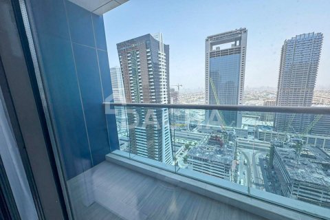 Apartment in Jumeirah Lake Towers, Dubai 1 bedroom, 70 sq.m. № 104777 - photo 2