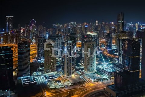 Apartment in Jumeirah Lake Towers, Dubai 1 bedroom, 94 sq.m. № 104765 - photo 26