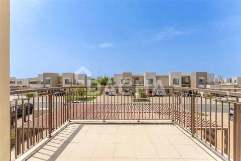 Apartment in EMAAR South, Dubai South (Dubai World Central), Dubai 2 bedrooms, 121 sq.m. № 104776 - photo 7