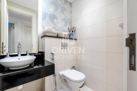 Apartment in Capital Bay, Business Bay, Dubai 2 bedrooms, 114 sq.m. № 20682 - photo 10