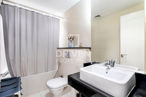 Apartment in Capital Bay, Business Bay, Dubai 2 bedrooms, 114 sq.m. № 20682 - photo 7