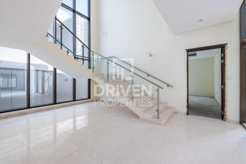 Villa en Meydan, Dubai, 5 dormitorios, 604 m², № 20618 - foto 12