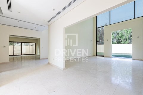 Villa en Meydan, Dubai, 5 dormitorios, 604 m², № 20618 - foto 1