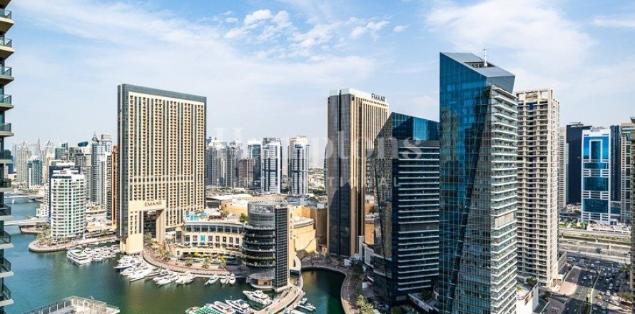 Apartment in The Address Dubai Marina, Dubai Marina, Dubai 3 bedrooms, 204.85 sq.m. № 72023