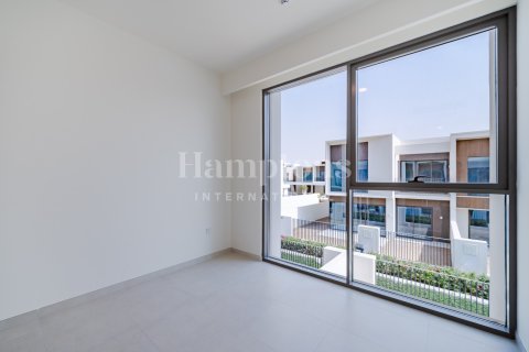Townhouse in The Valley, Dubai 3 bedrooms, 173.99988676 sq.m. № 72024 - photo 2