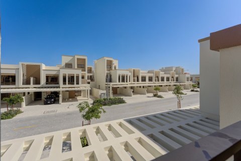 Townhouse in Damac Lagoons, Dubai 4 bedrooms, 143.98 sq.m. № 134001 - photo 3