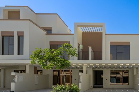 Adosado en Damac Lagoons, Dubai, 4 dormitorios, 143.98 m², № 134001