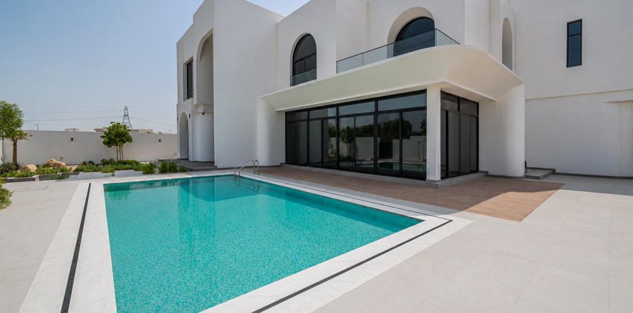 Villa à Dubai, 5 chambres, 1219.07 m², № 133999