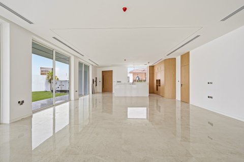 Villa in Dubai 4 bedrooms, 1505.77 sq.m. № 133998 - photo 27