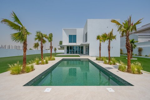 Villa in Dubai 4 bedrooms, 1505.77 sq.m. № 133998 - photo 14