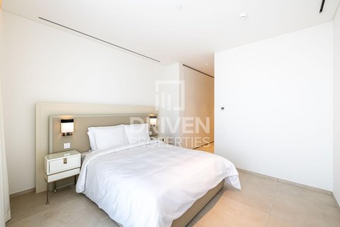 Apartment in Al Satwa, Dubai 3 bedrooms, 168.71 sq.m. № 136623 - photo 10