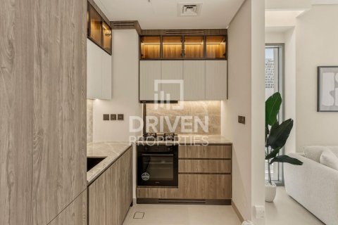 Apartment in Business Bay, Dubai 1 bedroom, 64.47 sq.m. № 136620 - photo 2