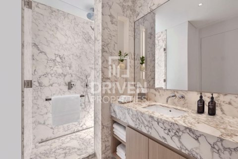 Apartment in Al Satwa, Dubai 2 bedrooms, 126.63 sq.m. № 136622 - photo 17