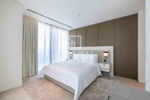 Apartment in Al Satwa, Dubai 2 bedrooms, 126.63 sq.m. № 136622 - photo 13